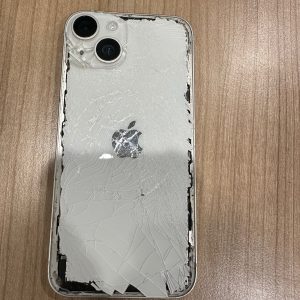 ウミ　イエロー iPhone14 故障品　画面ひびあり　電源ボタン故障 ウミ様専用 イエロー iPhone14 故障品 画面ひびあり 電源ボタン